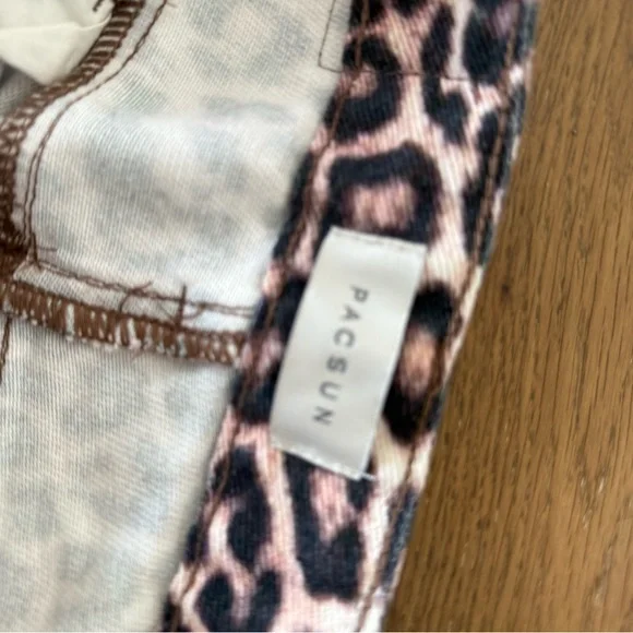 PACSun Leopard Print Low Rise Baggy Wide-Leg Pants - Picture 3 of 3